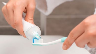 Фото - Стоматолог рассказала, каких веществ надо опасаться в составе зубных паст 