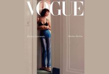 Фото - Супермодель 90-х Шалом Харлоу в нижнем белье появилась на обложке Vogue